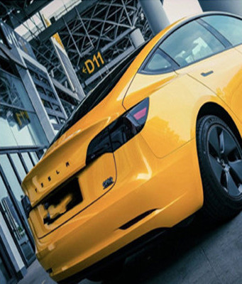 Metalik Maple Leaf Yellow Gloss Car Vinyl Wrap Jauhkan Cat Dari Goresan
