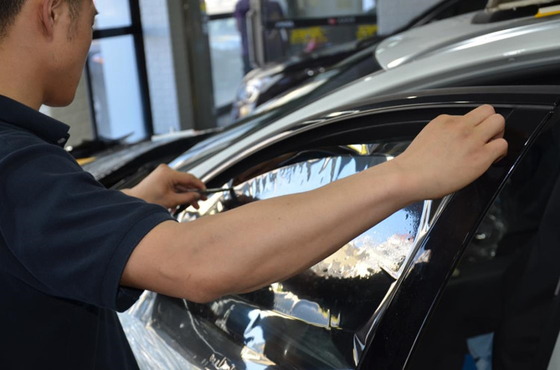 kaca film mobil tipis 10% VLT 99% IRR Nano Ceramic Film Penolakan Panas Inframerah Tinggi
