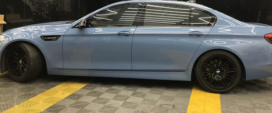 Bubuk Porselen Biru High kilap Mobil Membungkus Grime Resistant Multifungsi