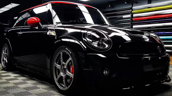 Perekat Akrilik Yang Dapat Dilepas Hitam Ultra High kilap Mobil Membungkus tahan kelembaban