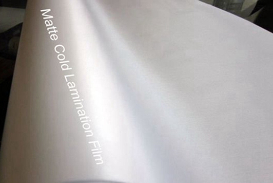 Adhesi Kuat Cold Soft Touch Matte Laminating Film Gulungan 1.2mm